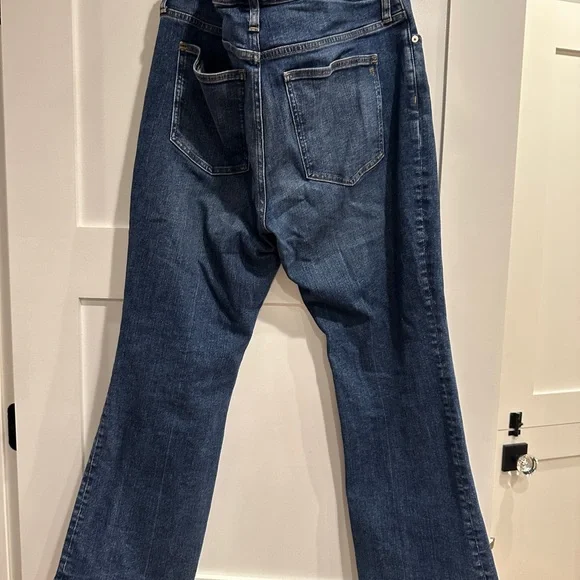 Madewell mid-rise kick out jeans - Picture 4 of 5